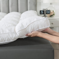 WhatsBedding 3 Inch Memory Foam Mattress Topper King Size Premium Fluffy & Soft Shredded Memory Foam Filled PillowTop 4 Anchor Elastic Bands Anti-Slip Bottom 1700GSM 78x80in